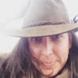 Meet your Posher, Nena